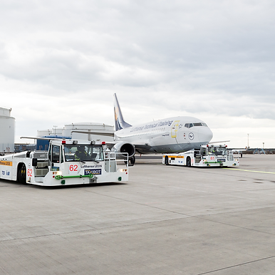 You are currently viewing EASA and CAAI certified the Boeing 737 taxiing from the gate to takeoff by TaxiBot